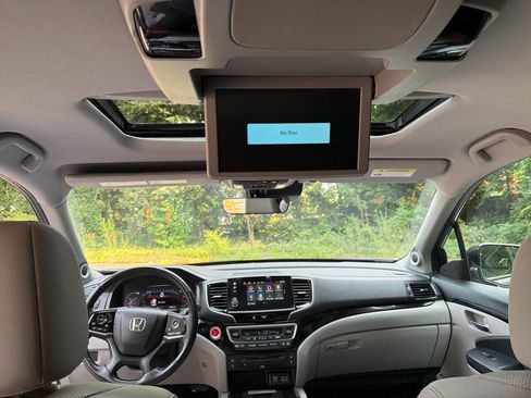 Used 2019 Honda Pilot Elite image 22