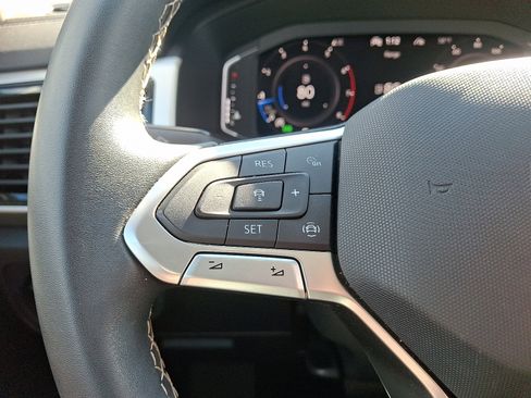 Certified 2023 Volkswagen Atlas SE w/ Panoramic Sunroof Package image 23