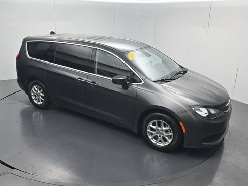 Used 2023 Chrysler Voyager LX FWD image 43
