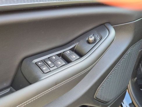 New 2025 Jeep Grand Cherokee Altitude image 23