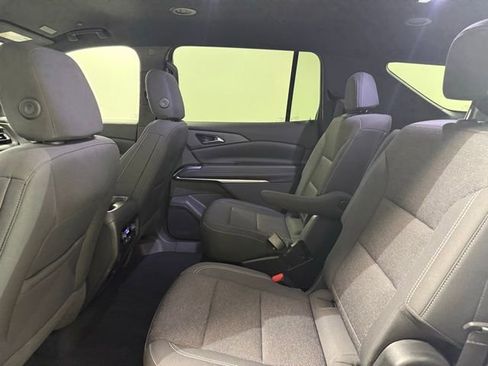 Certified 2024 Chevrolet Traverse LT FWD image 25