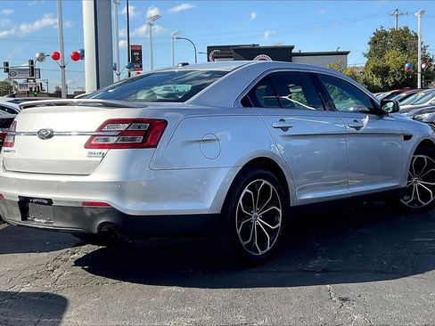 Used 2019 Ford Taurus SHO image 12