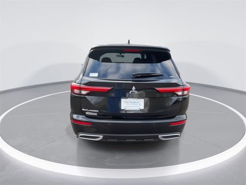 Used 2022 Mitsubishi Outlander ES image 7