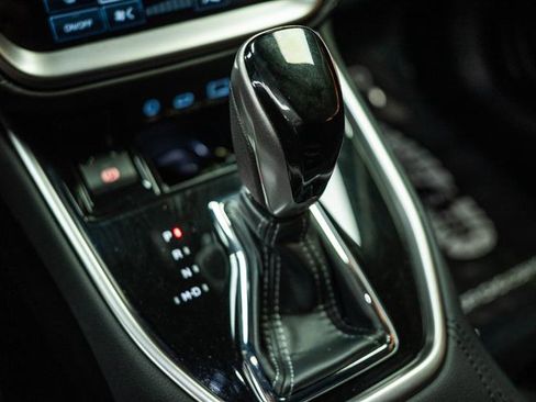 Used 2025 Subaru Outback Premium image 21