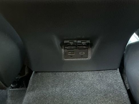 Used 2025 Toyota Camry XSE FWD image 17