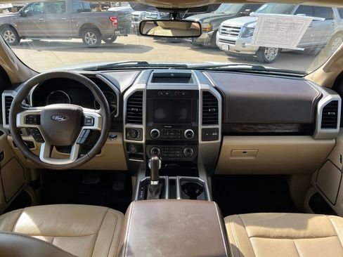 Used 2019 Ford F150 Lariat w/ Equipment Group 502A Luxury image 12