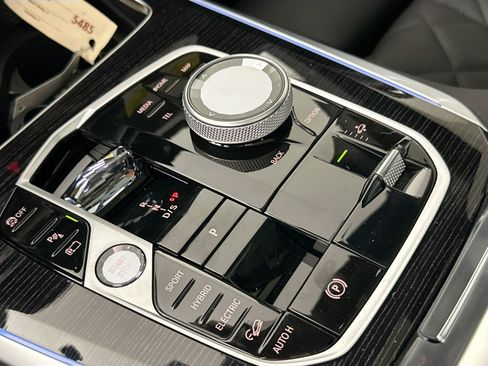 New 2026 BMW X5 xDrive50e w/ Executive Package image 16