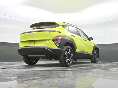 Certified 2025 Hyundai Kona SEL image 35