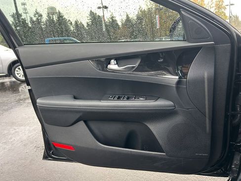 Used 2024 Kia Forte GT-Line w/ GT-Line Premium Package image 22