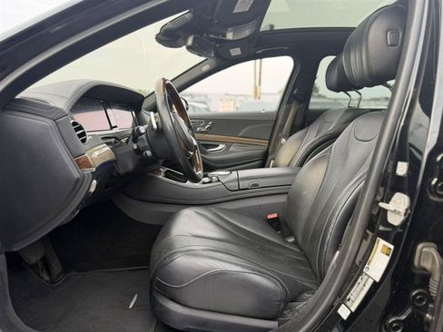 Used 2017 Mercedes-Benz S 550 Sedan image 11