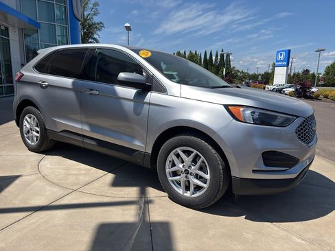 Used 2024 Ford Edge SEL image 6