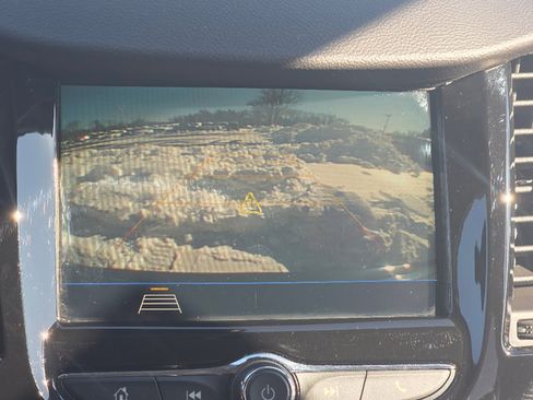 Certified 2019 Chevrolet Trax LT w/ Driver Confidence Package image 33