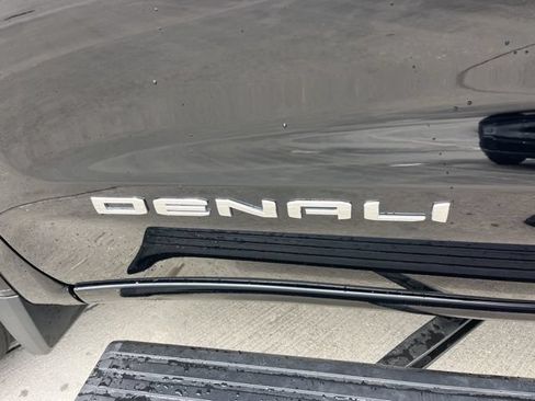 Used 2024 GMC Sierra 1500 Denali AWD/4WD image 4