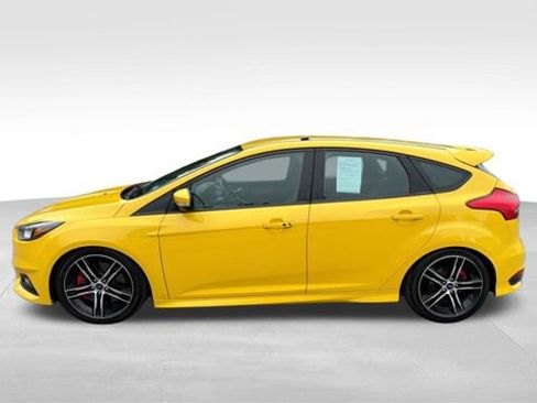 Used 2018 Ford Focus ST image 7