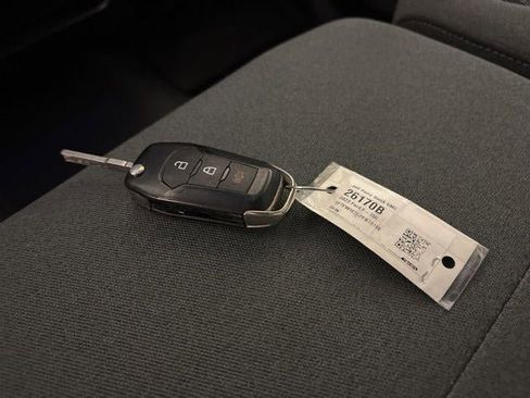 Used 2023 Ford F150 XLT image 28