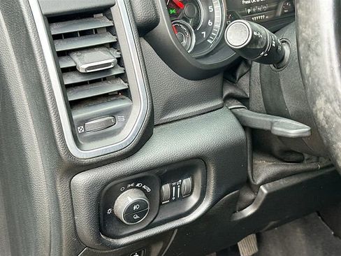 Used 2019 RAM 1500 Big Horn image 11
