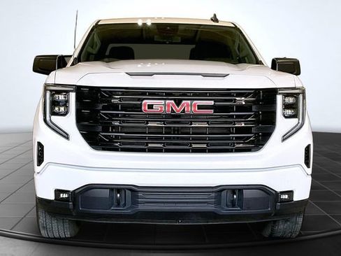 Used 2025 GMC Sierra 1500 Elevation AWD/4WD image 3