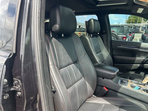 Used 2016 Jeep Grand Cherokee Limited 75th Anniversary image 23