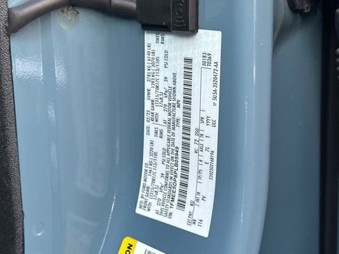 Used 2023 Ford Bronco Wildtrak image 30