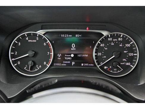 Used 2022 Nissan Rogue SV FWD image 16