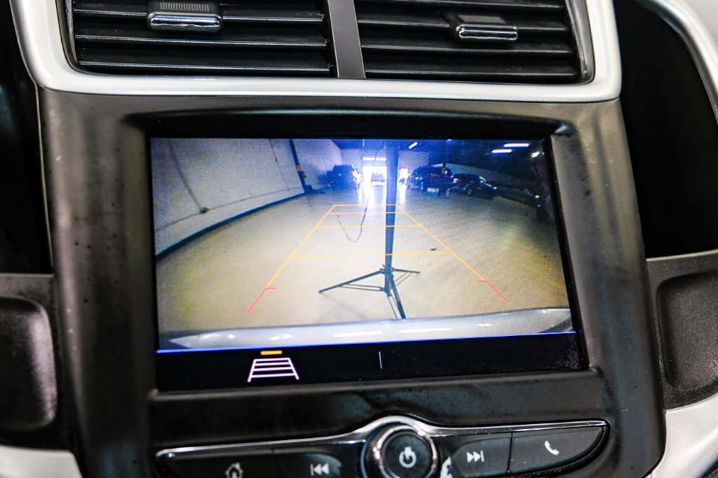 Used 2020 Chevrolet Sonic LT FWD image 25