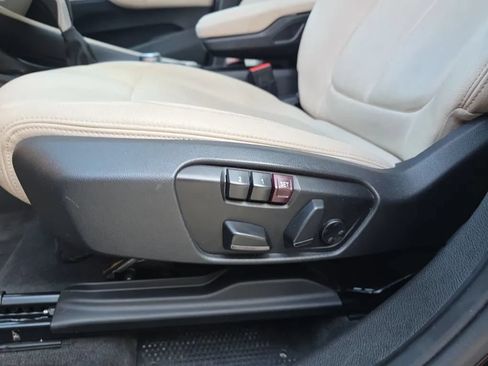 Used 2019 BMW X1 sDrive28i w/ Convenience Package FWD image 16