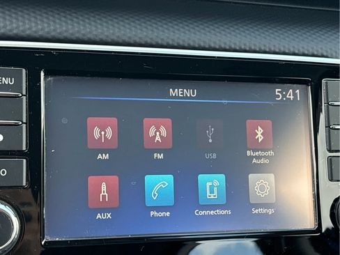 Used 2023 Nissan Kicks S FWD image 11