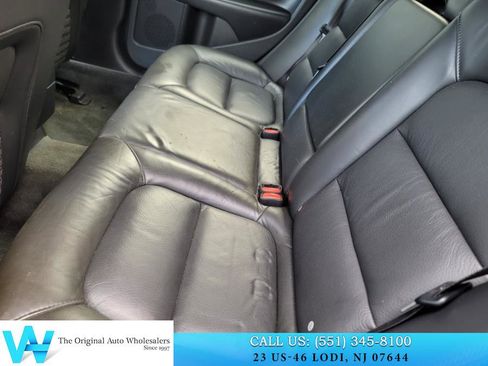 Used 2010 Volvo XC70 3.2 image 12