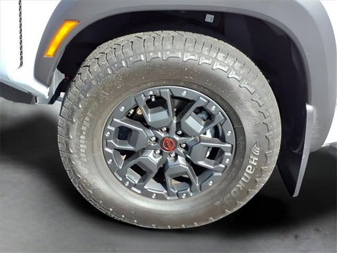 Used 2024 Nissan Frontier PRO-4X w/ Pro Premium Package image 23
