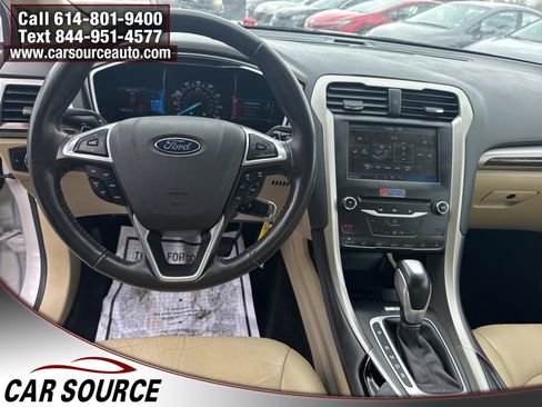 Used 2014 Ford Fusion SE w/ Equipment Group 202A image 9