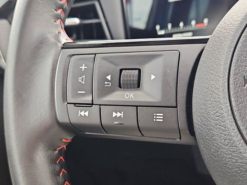 Certified 2025 Nissan Kicks SR FWD image 25