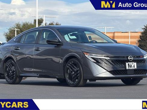 New 2027 Nissan Sentra SR w/ SR All Weather Package FWD image 1