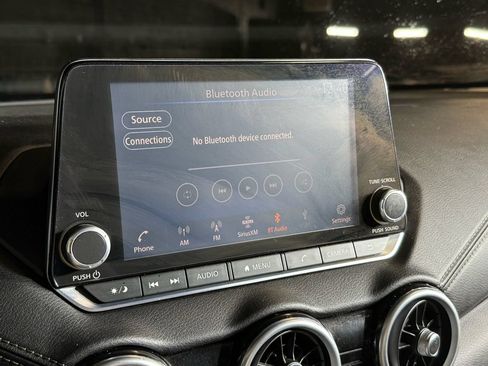 Used 2020 Nissan Sentra SV FWD image 11