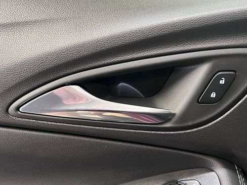 Used 2023 Buick Encore GX Select w/ Sport Touring Package image 28