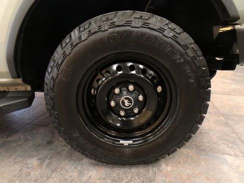 Certified 2021 Ford Bronco Black Diamond image 9