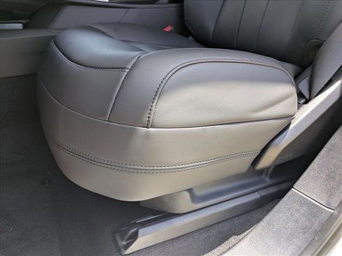 New 2025 Land Rover Range Rover Sport Dynamic SE image 4