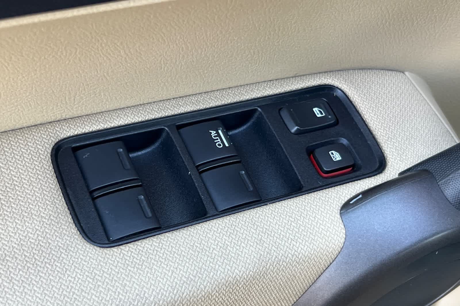 Used 2011 Honda CR-V SE image 13