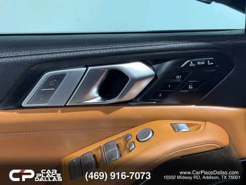 Used 2019 BMW X7 xDrive40i w/ Parking Assistance Package image 17