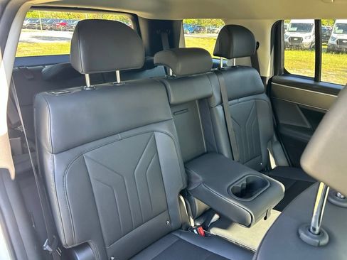 Used 2026 Hyundai Santa Fe SEL FWD image 47