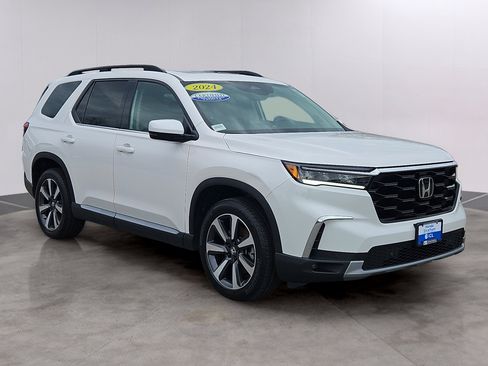 Certified 2024 Honda Pilot Touring image 31