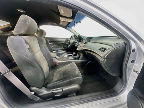 Used 2010 Honda Accord LX-S image 25
