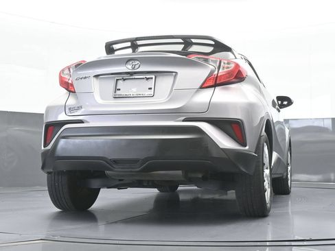Used 2019 Toyota C-HR LE FWD image 52