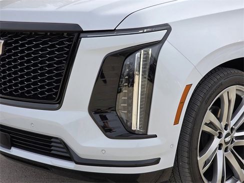 Used 2026 Cadillac Escalade Sport w/ Touring Package image 6