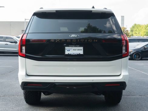 Used 2025 Ford Expedition Tremor AWD/4WD image 8