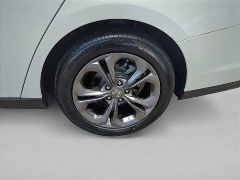 Used 2023 Honda Accord EX image 30