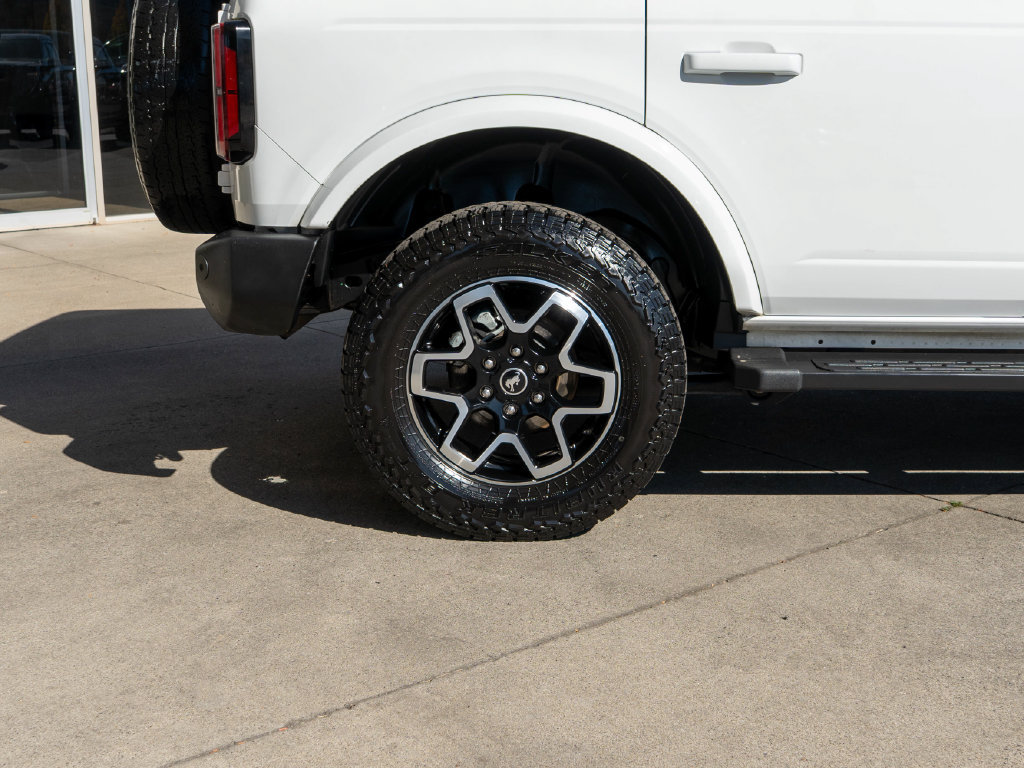 Used 2021 Ford Bronco Outer Banks AWD/4WD image 34