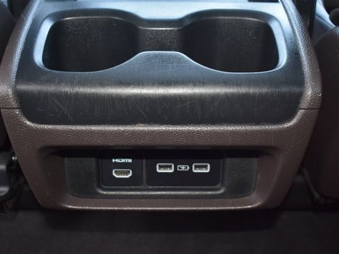 Used 2023 Honda Odyssey Elite image 37