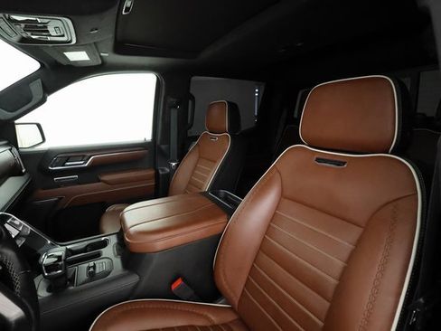 Used 2024 GMC Sierra 1500 Denali Ultimate image 10