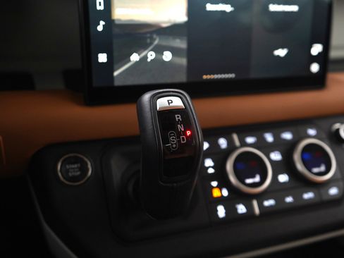 Used 2023 Land Rover Defender 130 First Edition image 24