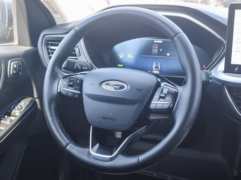 Certified 2023 Ford Escape Platinum w/ Premium Technology Package FWD image 20
